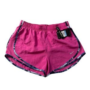 Nwt Nike Medium dri fit shorts